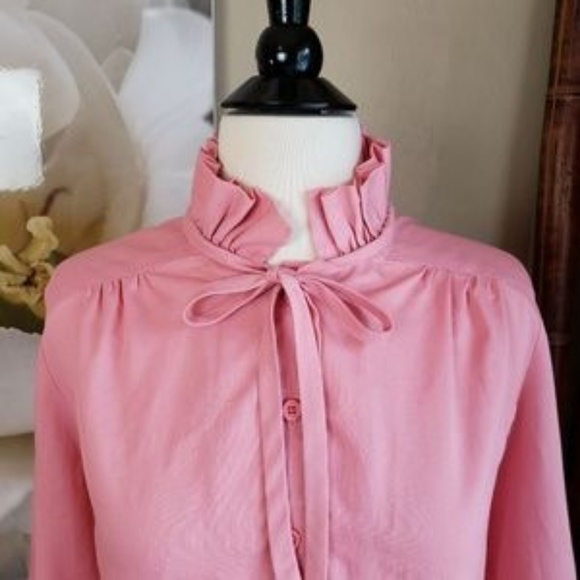 Adorable Retro Pink Ruffle Top ~ Size S/M - Picture 3 of 5